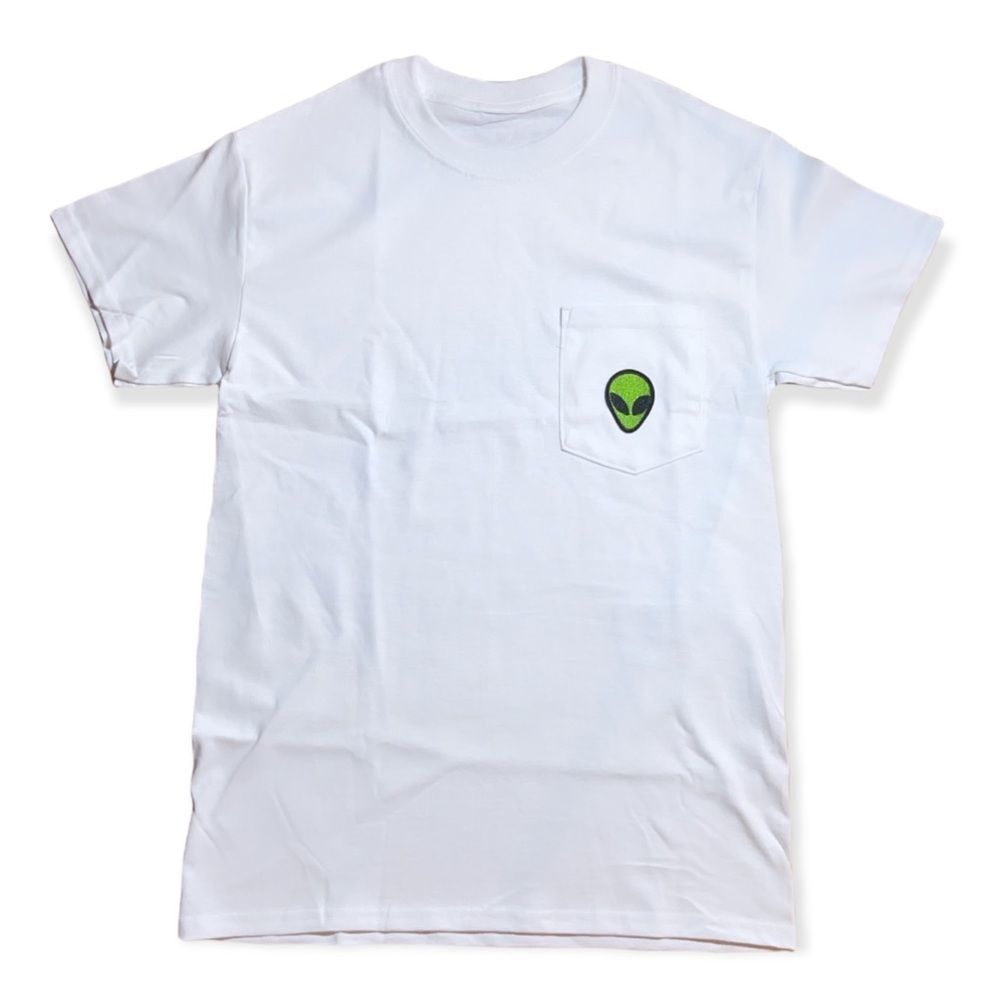 NWT Wool + Pepper Co. Unisex Alien Pocket Tee